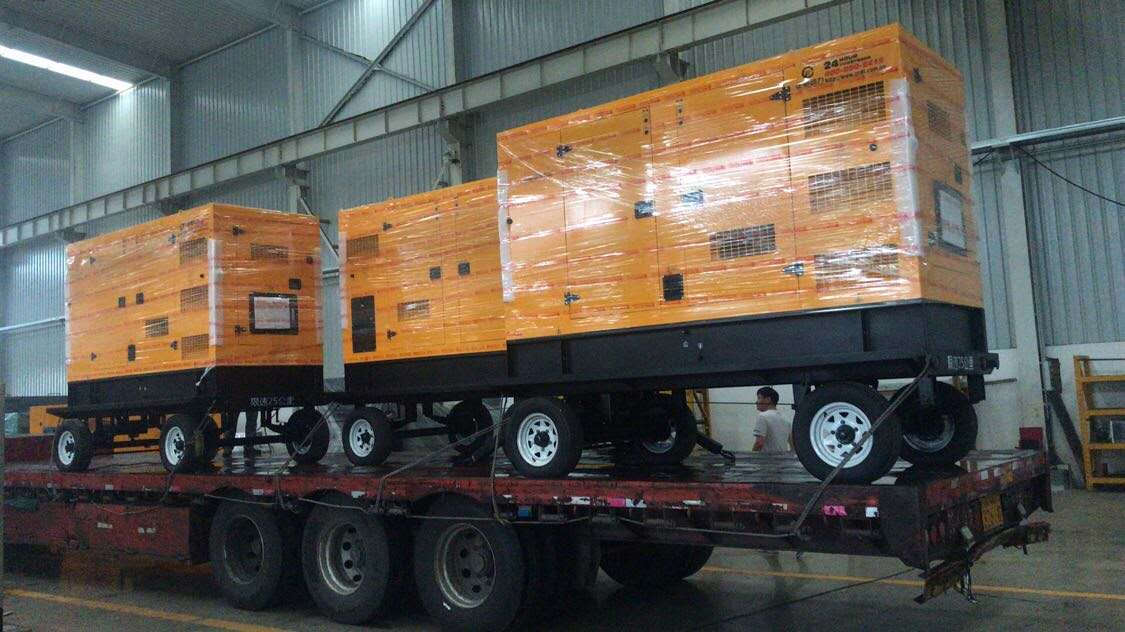 3臺(tái)移動(dòng)拖車箱式柴油發(fā)電機(jī)組裝車出貨！